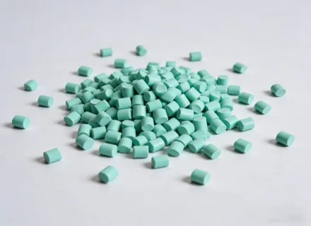 Какво е TBBS (NS)-80 Предварително разпространен мастърбатч?